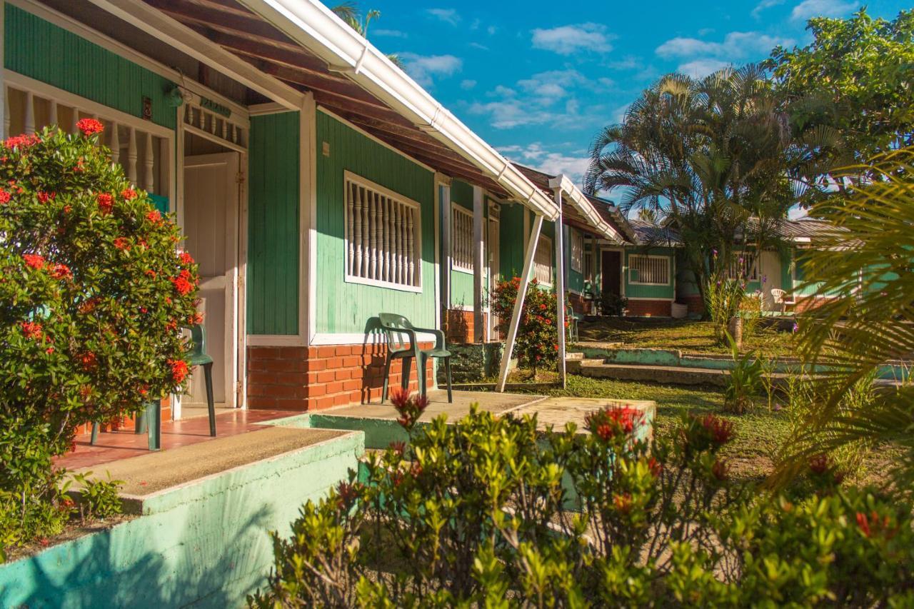 Hotel Costa Real Playa Ladrilleros 外观 照片